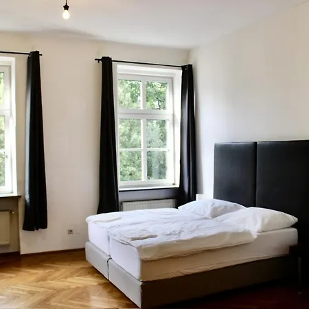 24h Self Check-in By H&h Apartment *