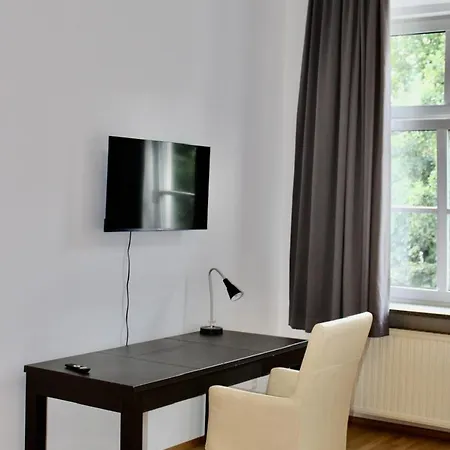 24h Self Check-in By H&h