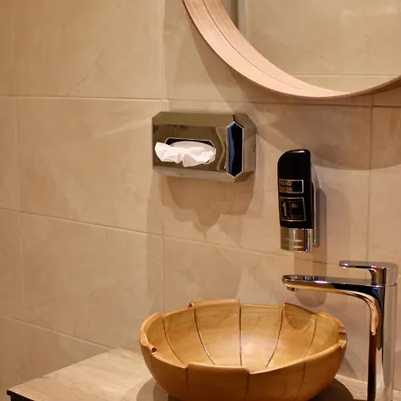 24h Self Check-in By H&h