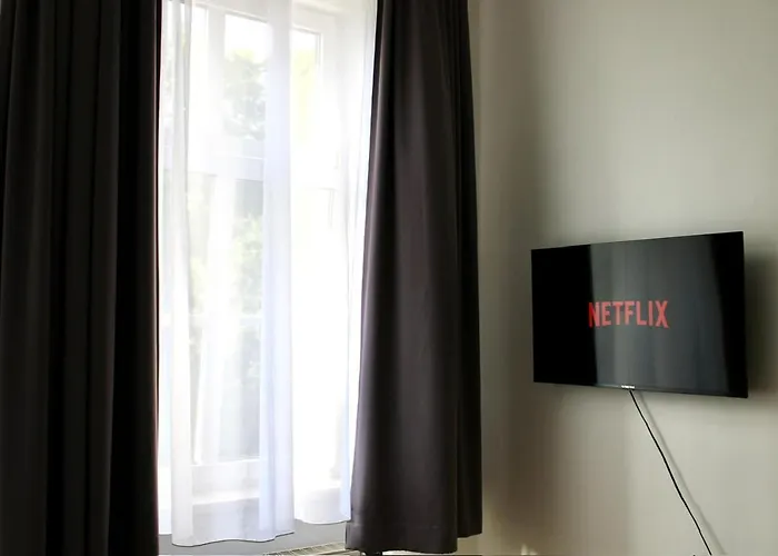 24h Self Check-in By H&h Apartment