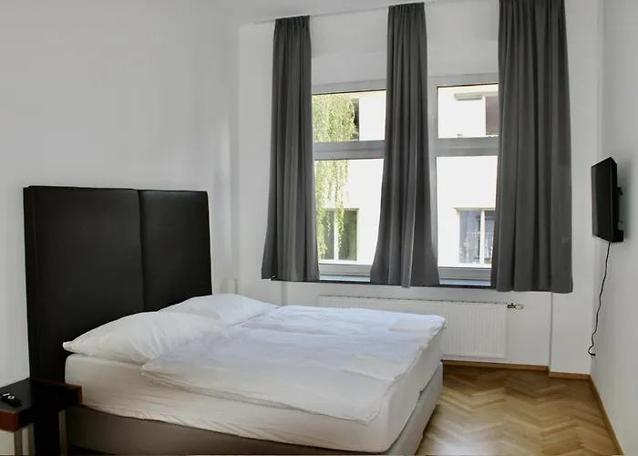 Apartment 24h Self Check-in By H&h