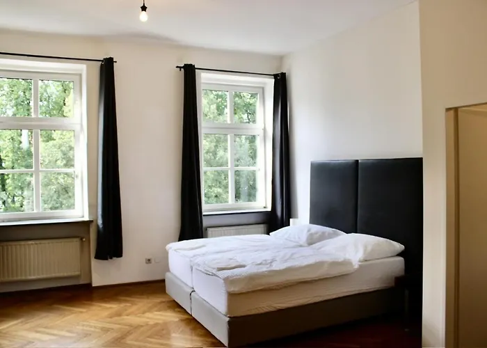 24h Self Check-in By H&h Apartment *