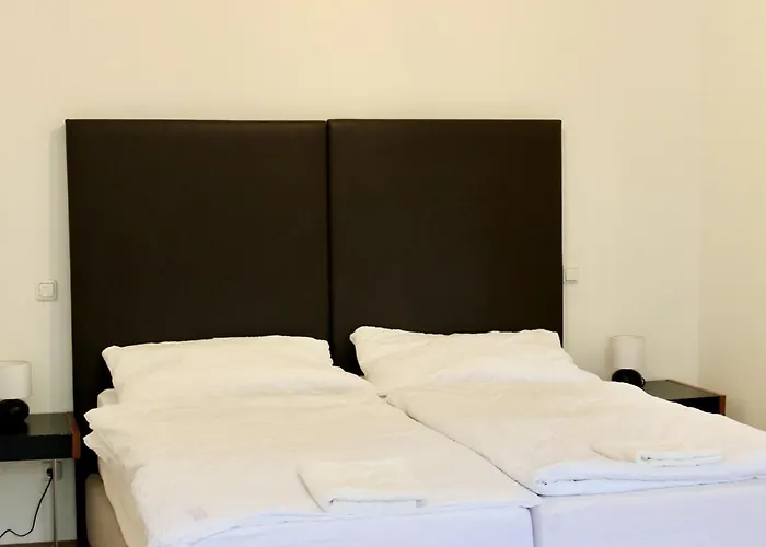 24h Self Check-in By H&h Linz