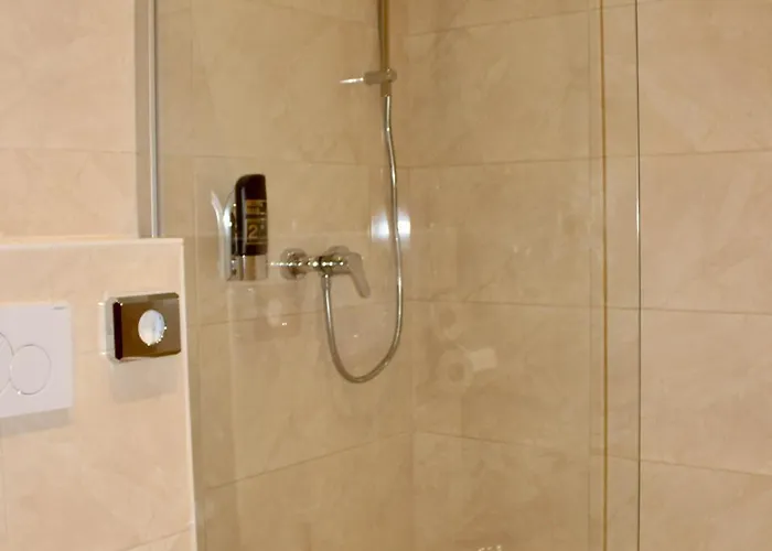 24h Self Check-in By H&h Apartment